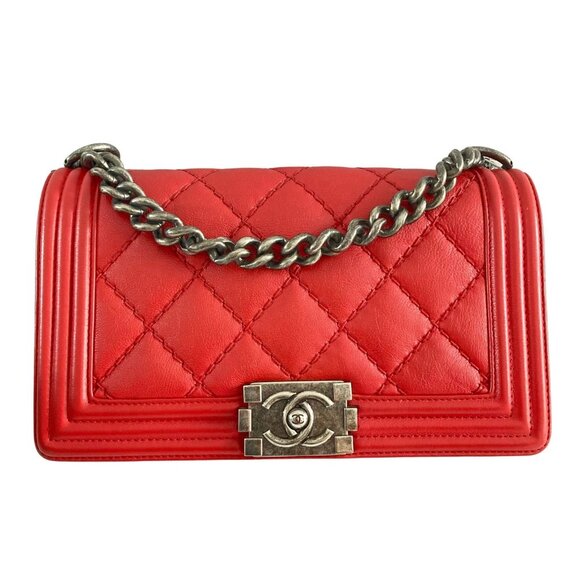 Chanel Quilted Medium Boy Red SHW - Picture 1 of 10